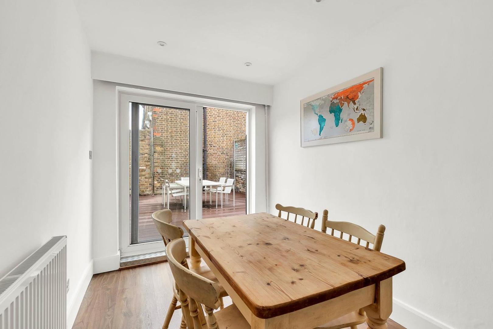 Charming Golborne Escape Londra