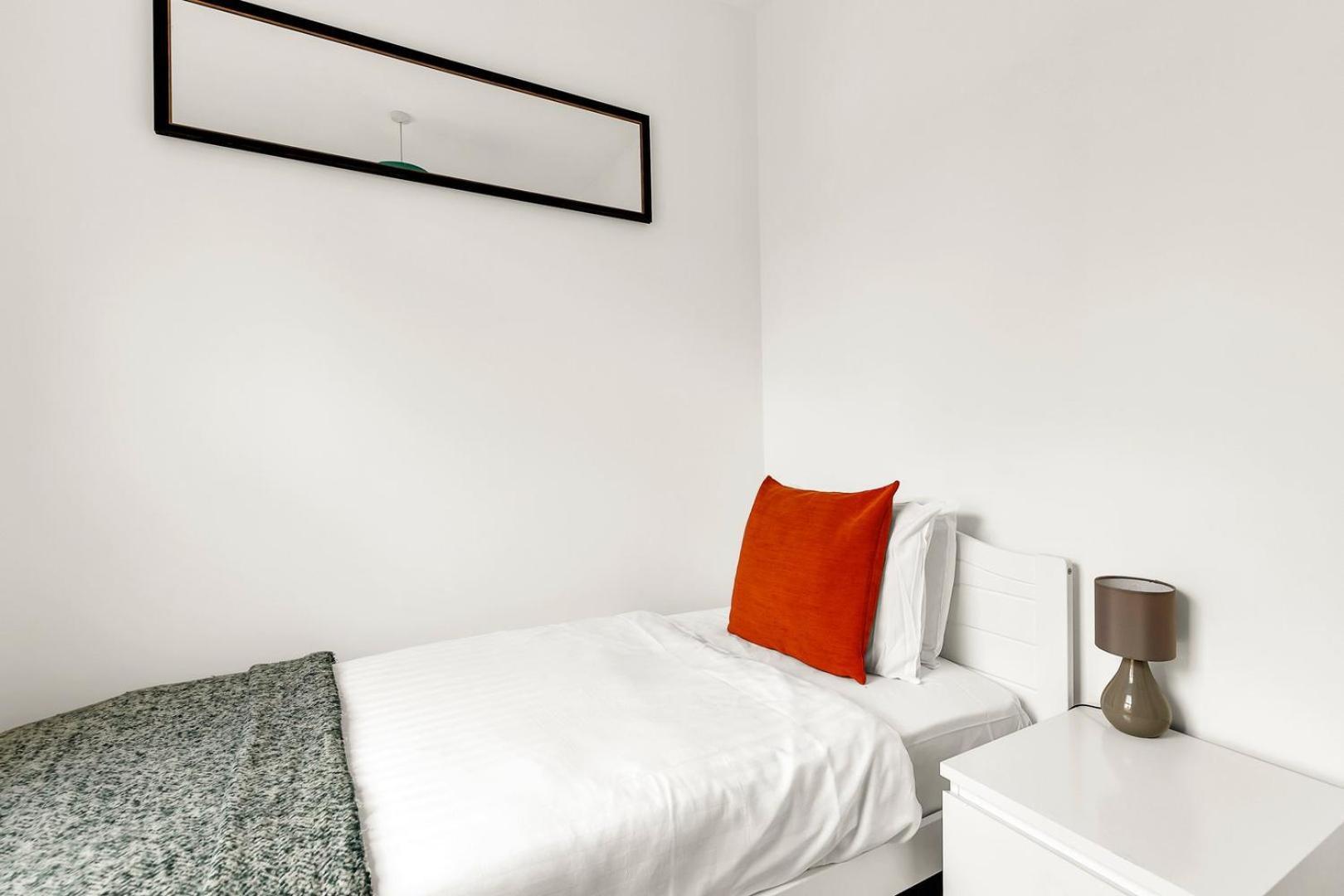 Charming Golborne Escape Londra